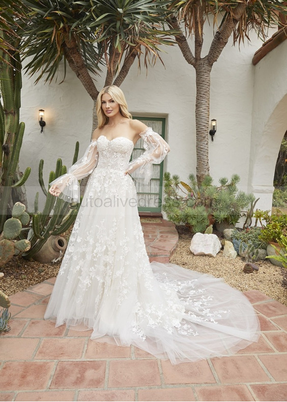 Strapless Sweetheart Neck Ivory Lace Tulle Garden Wedding Dress